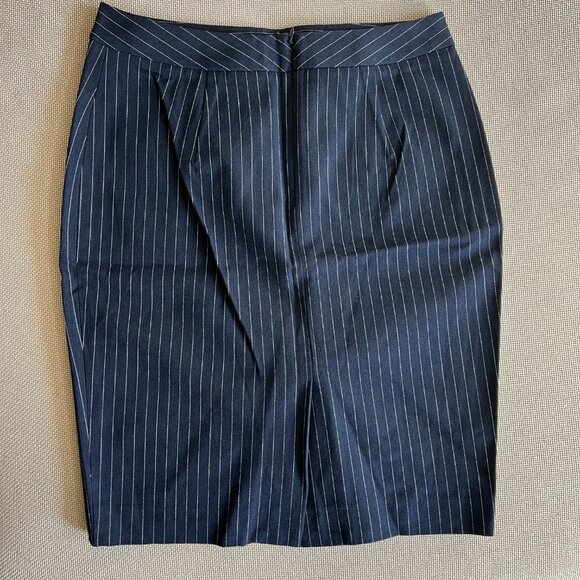 NWT Banana Republic Navy Pinstripe Pencil Skirt Size 2 Career Office 912049 - Picture 9 of 12